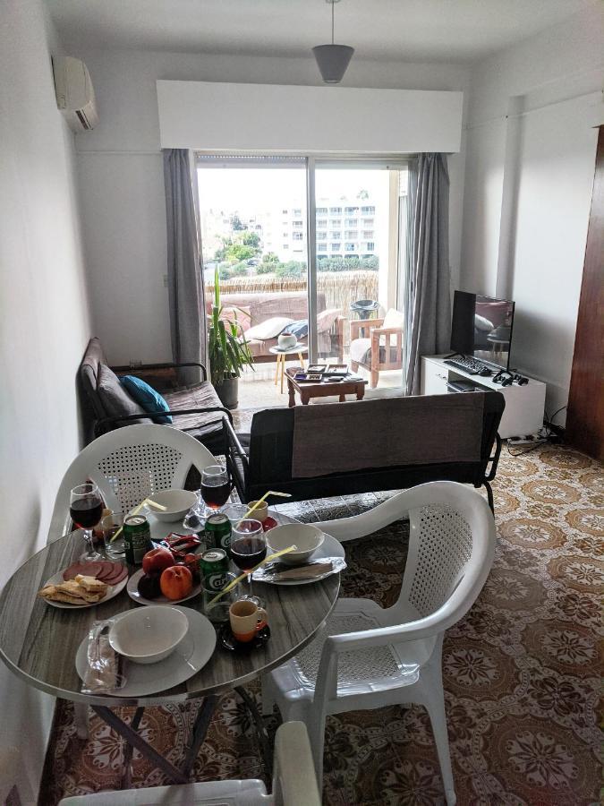 Fantastic 1 Bed Apartment By The Sea Opposite 4 Seasons Лимасол Экстерьер фото
